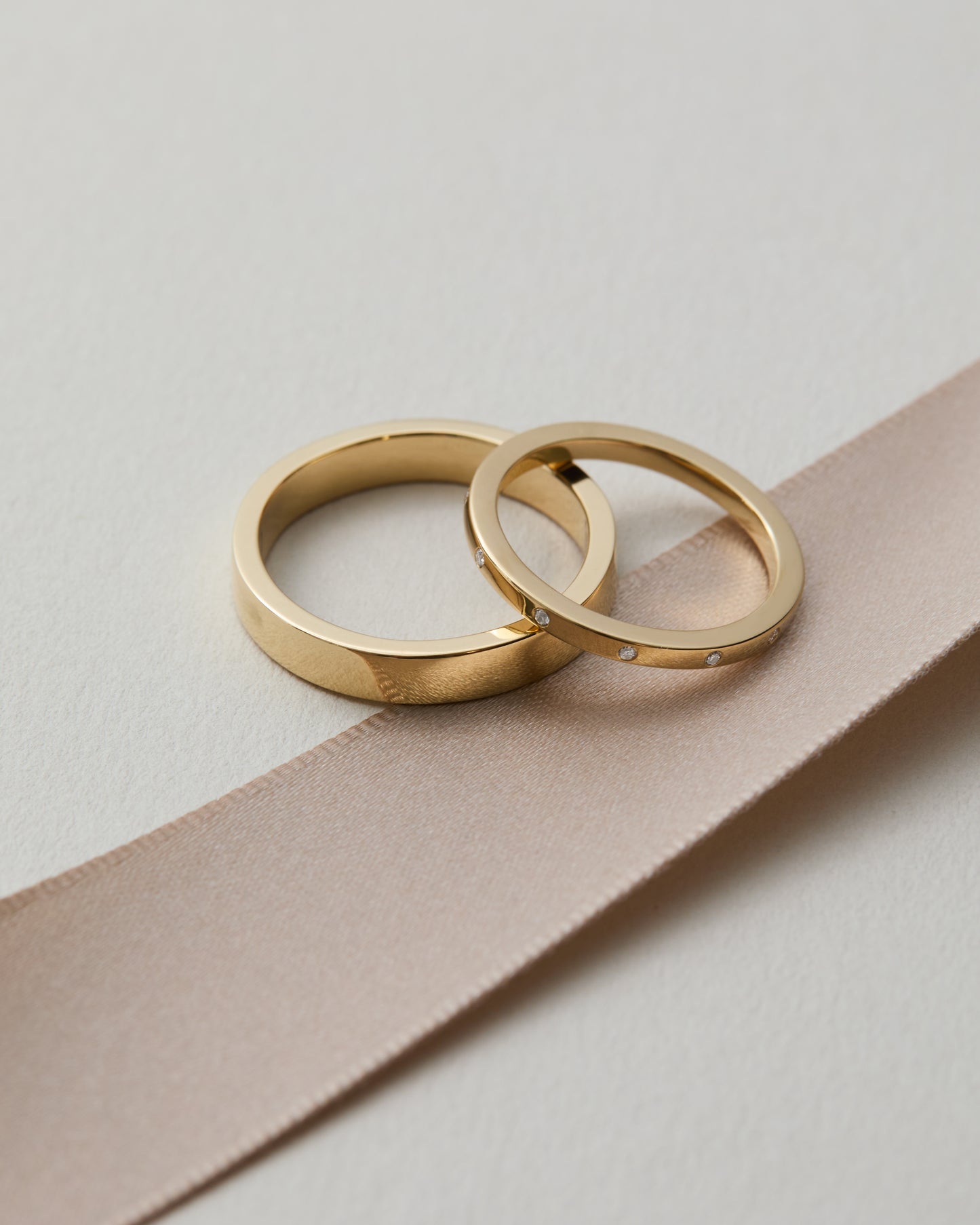 Men's and women's gold wedding bands, handmade in Nashville